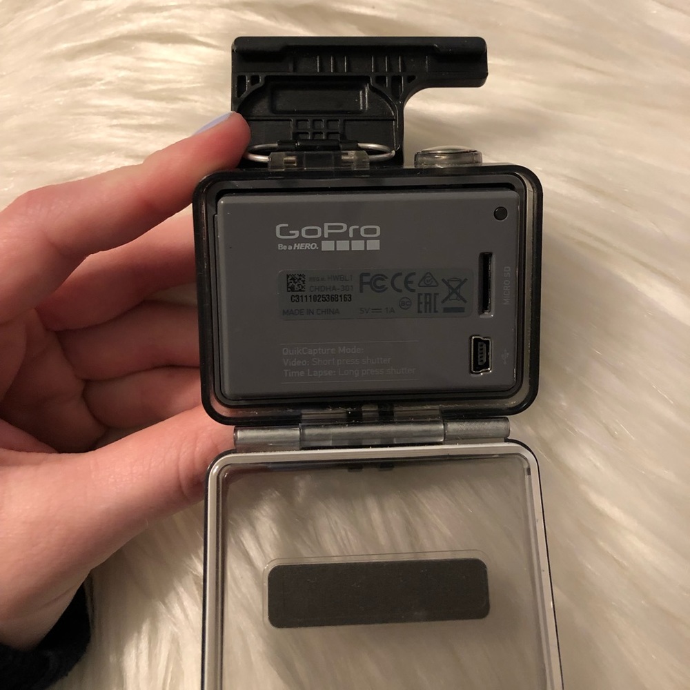 GoPro Hero camera - Picture 2 of 5